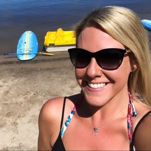 Meet your Posher, Brittany